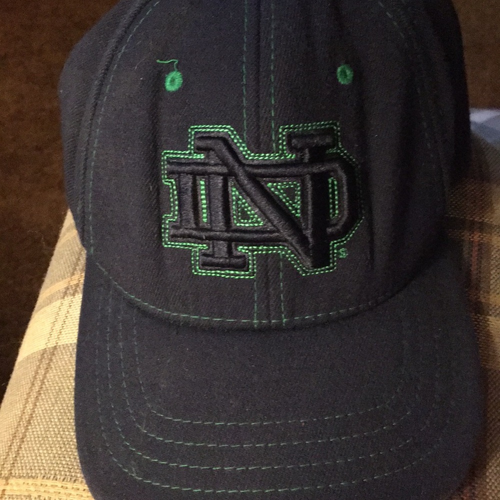 Notre Dame hat